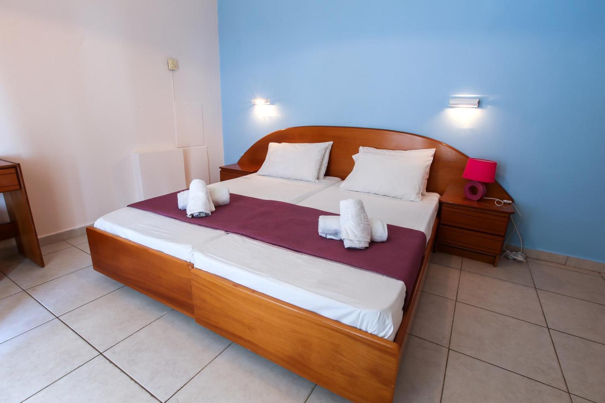 S&C Kosmos Beach Resort Roda  Exterior foto