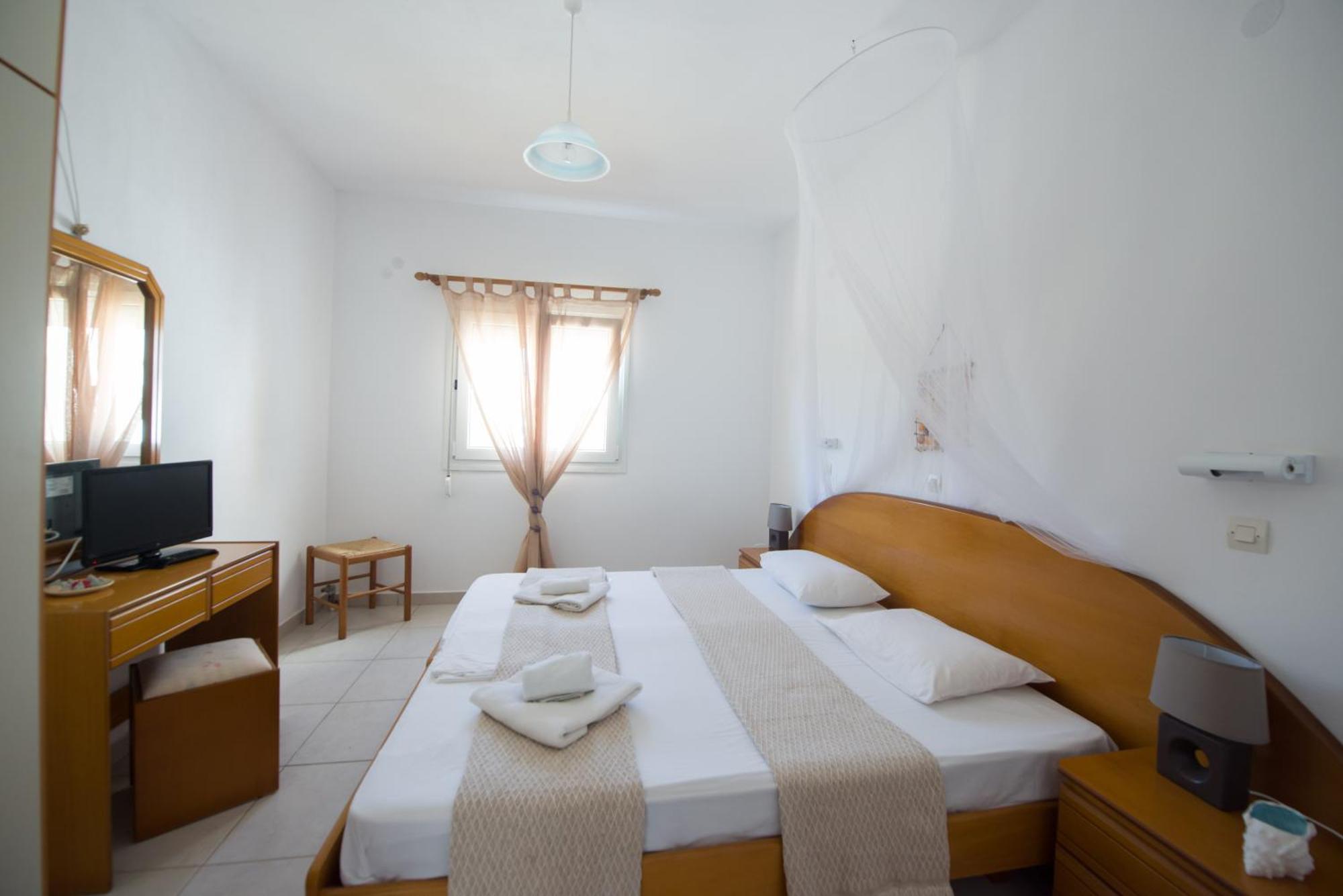 S&C Kosmos Beach Resort Roda  Exterior foto