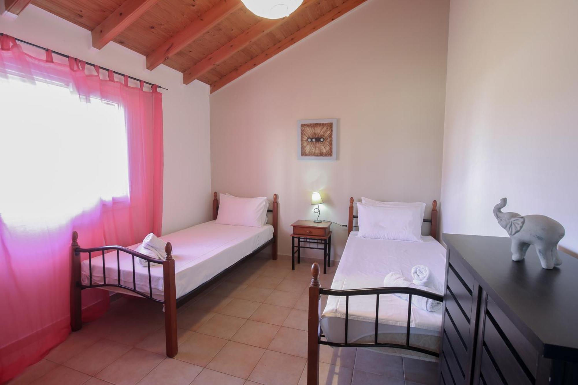 S&C Kosmos Beach Resort Roda  Exterior foto