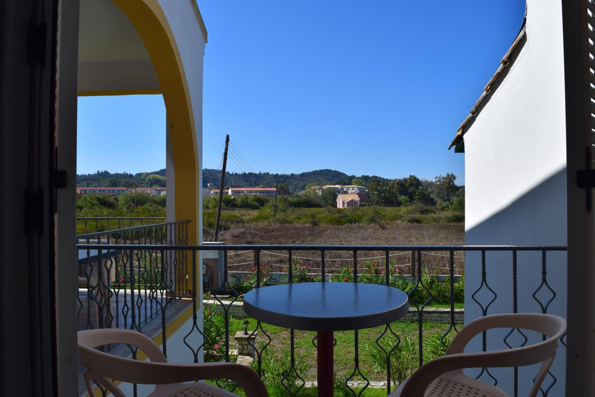 S&C Kosmos Beach Resort Roda  Exterior foto