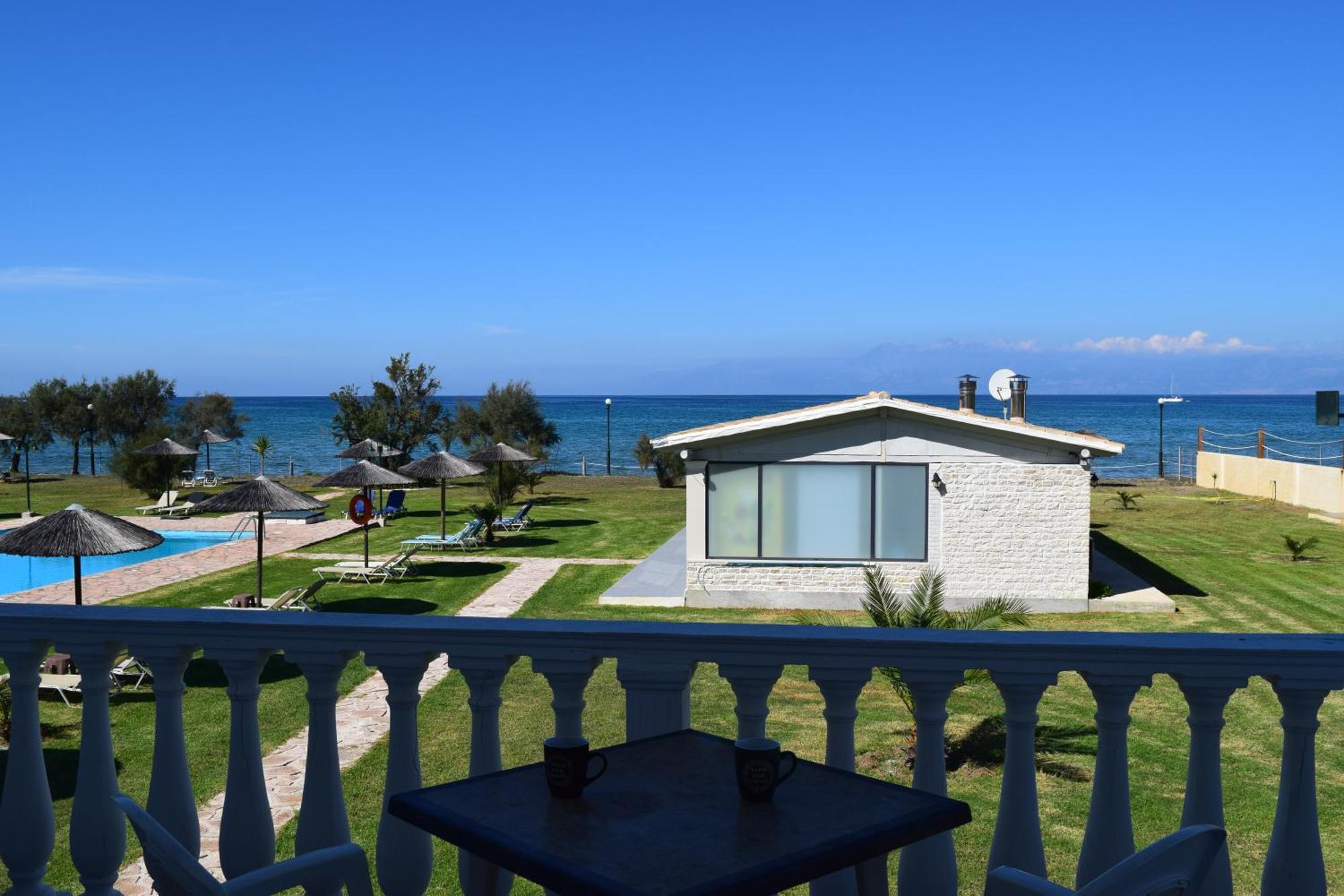 S&C Kosmos Beach Resort Roda  Exterior foto