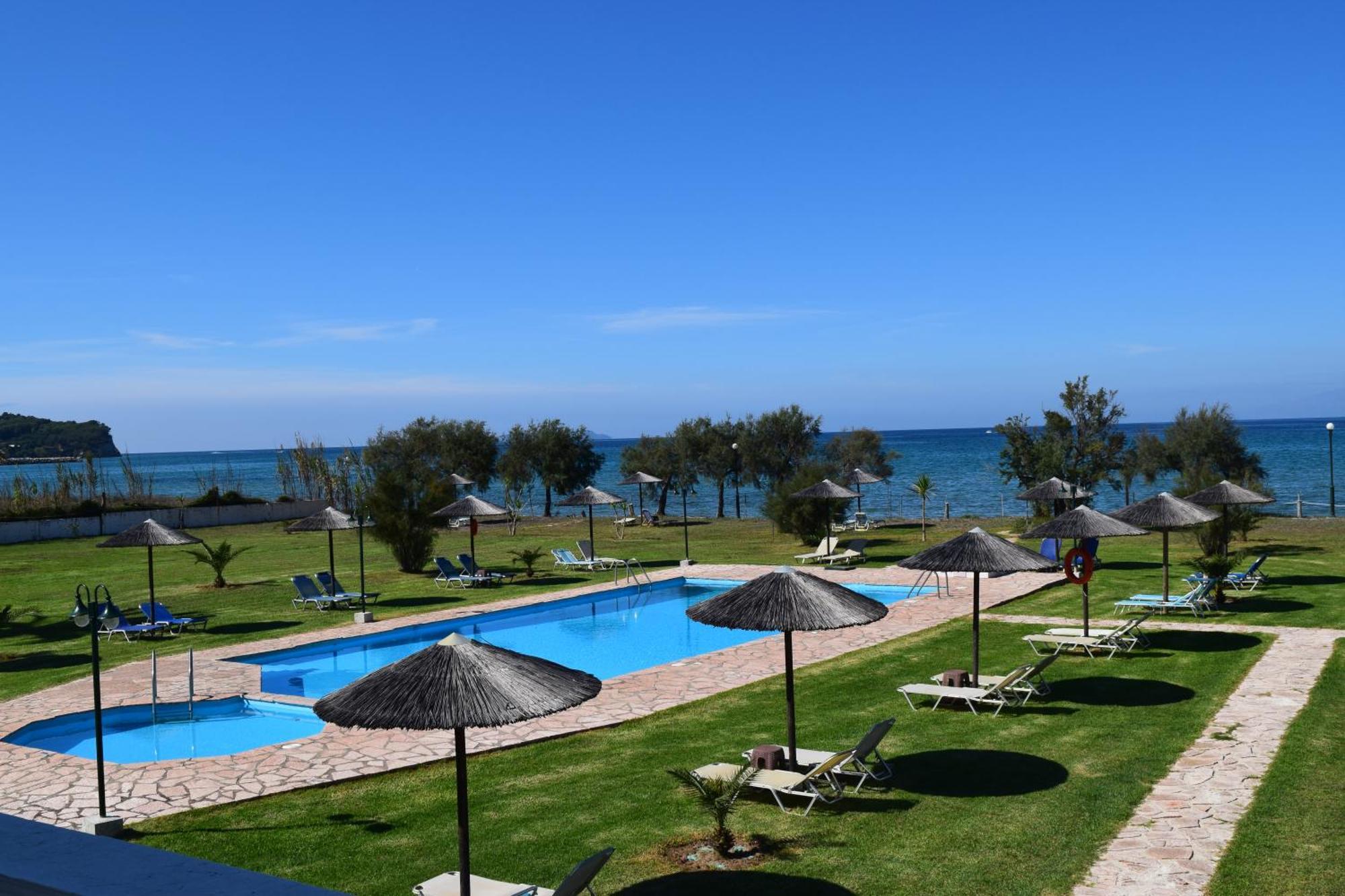 S&C Kosmos Beach Resort Roda  Exterior foto