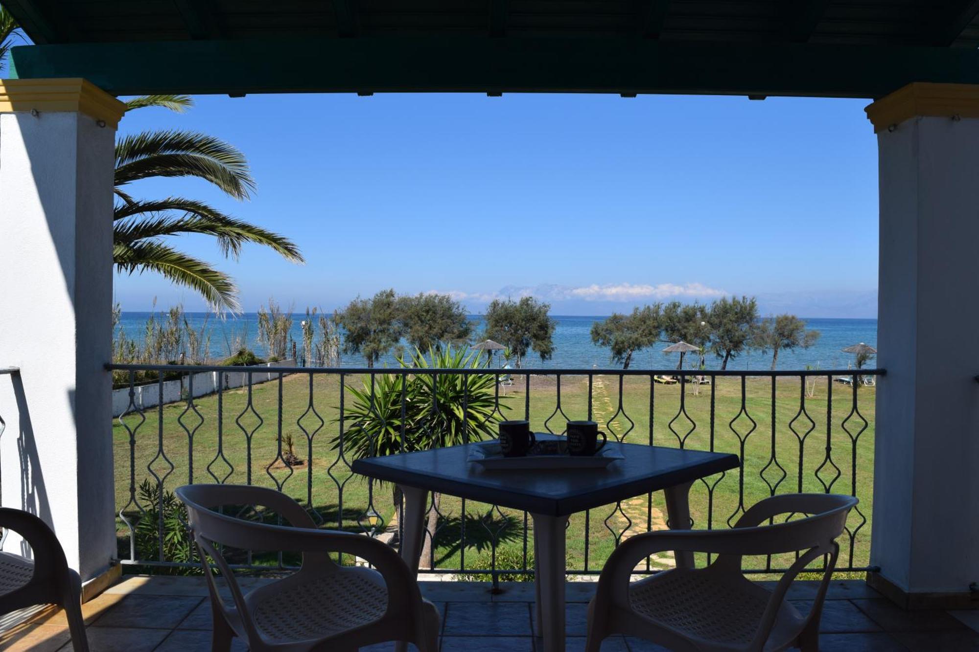 S&C Kosmos Beach Resort Roda  Exterior foto