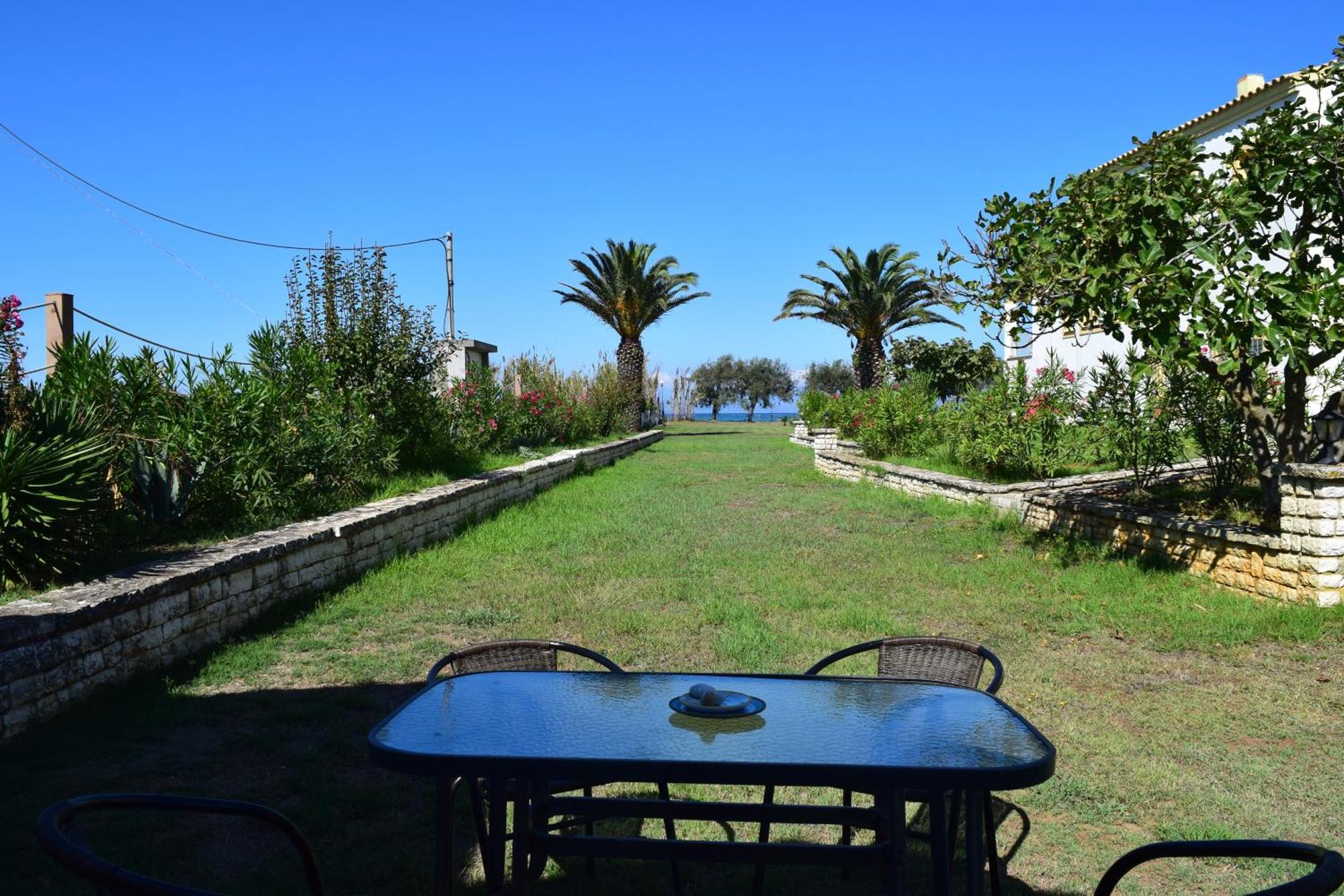 S&C Kosmos Beach Resort Roda  Exterior foto